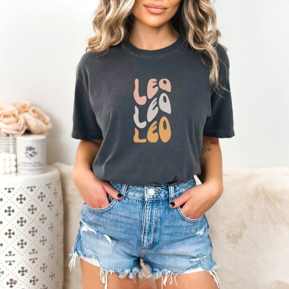 Retro Comfort Colors Zodiac Leo Shirt, Astrology Zodiac Leo Tee - Picture 1 of 4